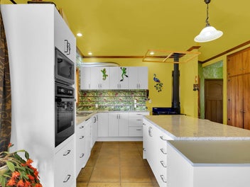 Rural Living with Fabulous Family Home