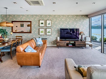 Waterfront Living - Stylish & Exceptional Value