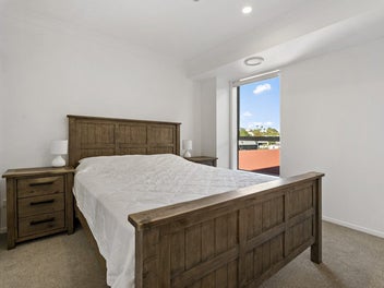 Excellent Entry-Level Home/Investment Gem!