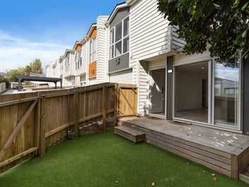 Modern 3-Bedroom Home in Prime Location!