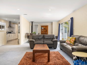 Dual-Level Haven: Perfect for Families and...