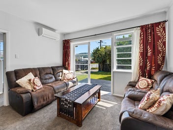 4 bedroom home in sought after Avalon!
