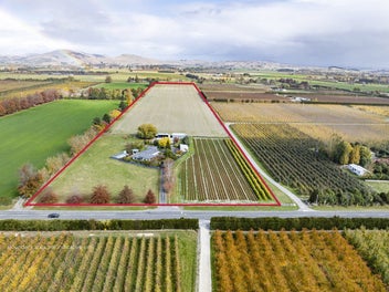 Buyer enquiry over $2,600,000 (plus GST if any)
