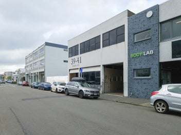Image 1 of 4
