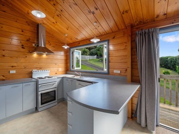 Charming First Home Opportunity in Helensville