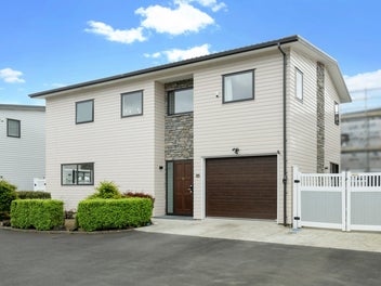 Image 1 of 25