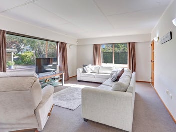 Charming two-bedroom townhouse in St Johns Hill