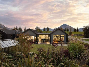 Pristine Home & Garden