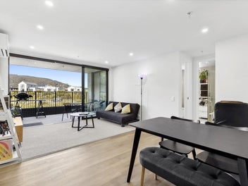 Popular Northlake Apartment