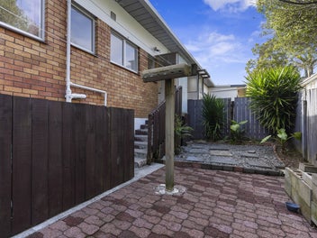 Image 1 of 24