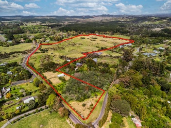Exceptional 13ha Block With Subdivision Potential