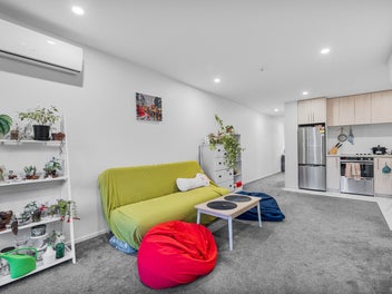 Stylish 3-Bed Townhouse in the Heart of Sydenham