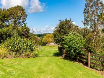 House, Sheds, Land - Endless Potential