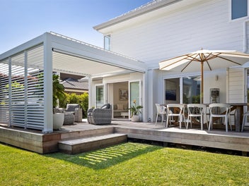 Prime Seaward-Side Lock-And-Leave