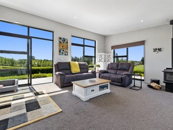 Time to Go Motivated to Sell BEO $889,000