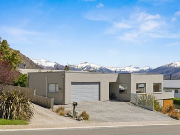 Convenience and Captivating Views