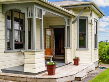 Historic Kauri Villa Lifestyle