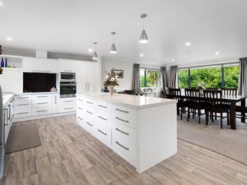 Massive Must-See Family Home!