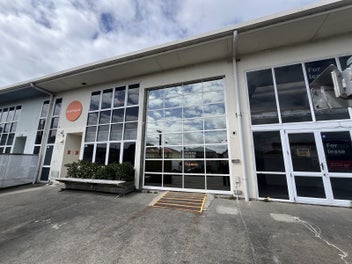 Image 1 of 5