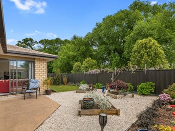 Buy at CV! $560,000 - Exceptional Value!