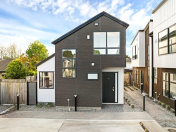 Brand New Homes: Move In Today!