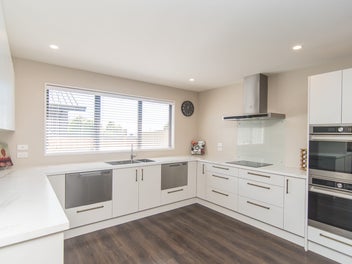 Ready to move - Need a buyer