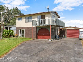 A Coastal Hideaway with Adventure and Relaxation