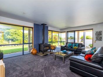 High on Hadlow - 1.5 Hectares