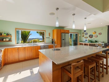 Lifestyle luxury, priced to sell