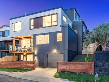 Brand New Luxury Living - Dual Westlake Zone