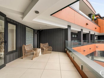 The Townhouse style apartment