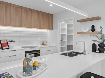 Central & Brand New! BEO $819,500