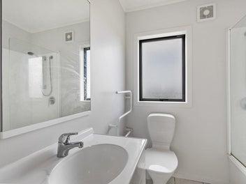 Tidy Home, Prime Location with Approx. 6% Yield