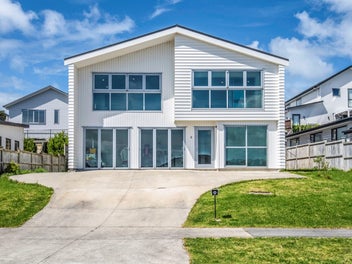 Impressive Home, Superb Views - Spectacular Value!