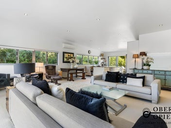 Three in one - Family Home, dual rental potential