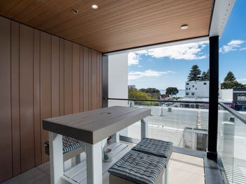 Sea views, Coastal Convenience