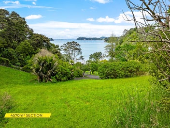 CV $890k Boat Access Gated Community Section