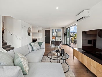 Fantastic location Milldale - Complete Home
