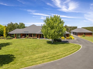 Rolleston's rural retreat