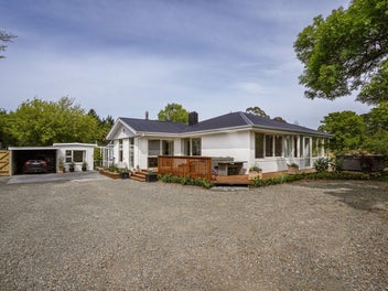 Lifestyle in Cust Village
