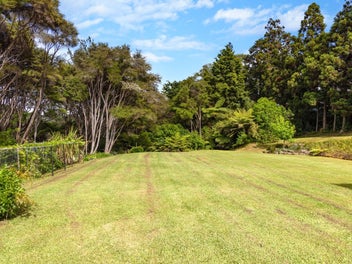 Matakana waterfront section - no covenants