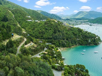 Sea-Views, Slice of Sunshine and Good Vibes.