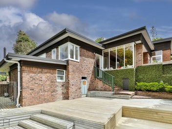 Timeless Mid-Century Architecture