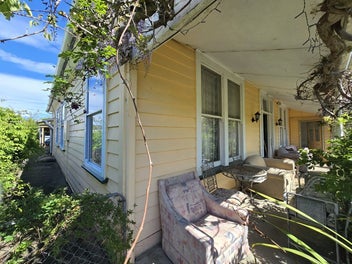 * UNDER OFFER * Character-Filled 2 Bedroom Home -