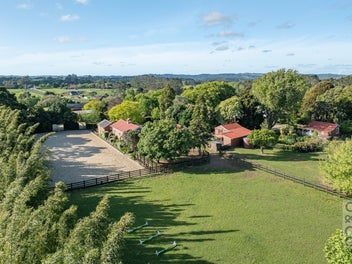 Kanui Estate + Equestrian + Income