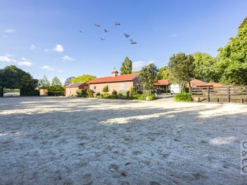 Historic Kanui Estate - Call to View!