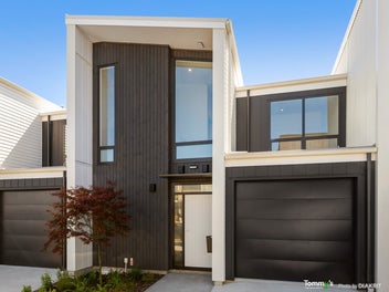 New & Elegant Kapiti Living