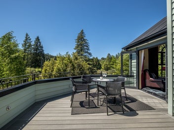 Luxurious forest haven - Auction