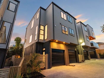 Last 3 bedrooms available! Be Quick!
