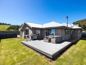 Great Garaging, Lots of Parking, Solar Ready